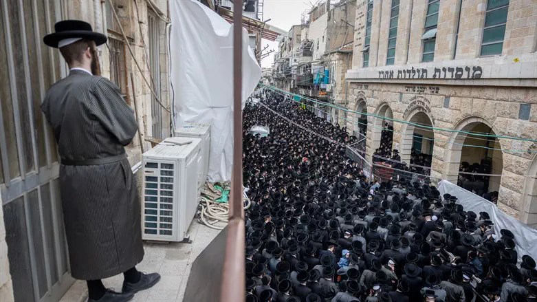 חסידי תולדות אהרן