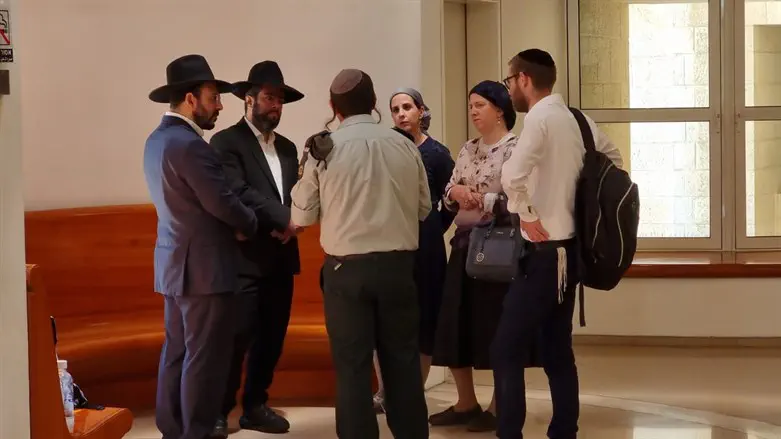 Семья Авишая Йехезкеля в Верховном суде