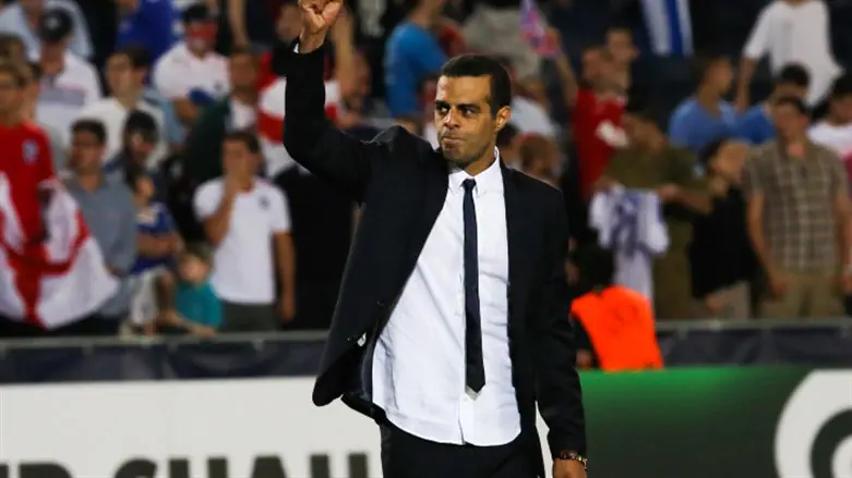 לוזון. פותח את מוקדמות היורו ברגל שמאל