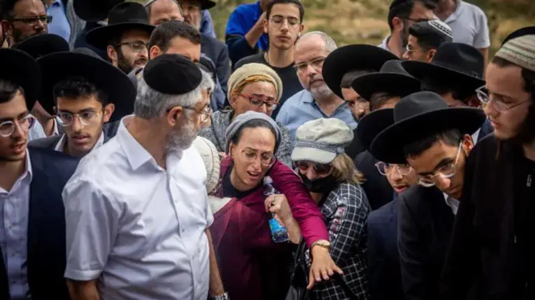 Liat Gol at her husband's funeral