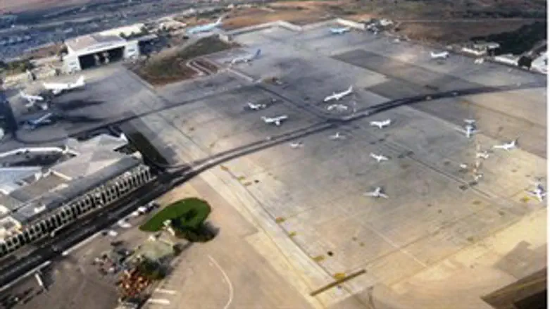 נתב"ג. מטוסים מקורקעים