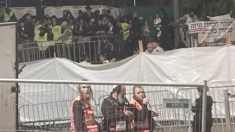 Празднование на горе Мерон