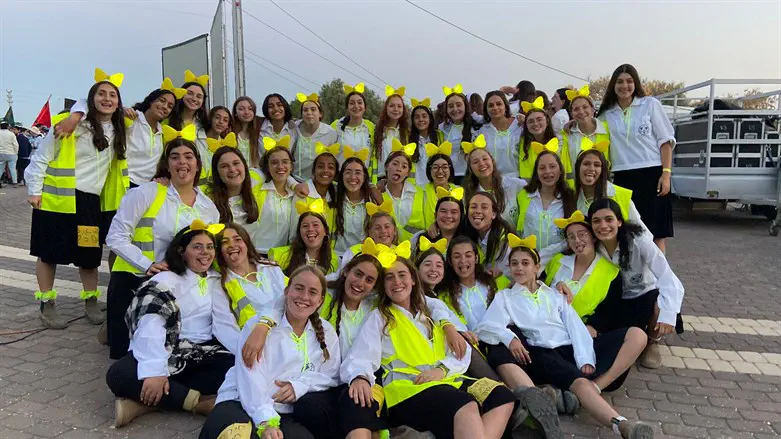 משתתפות במסע הגרעין של עזרא