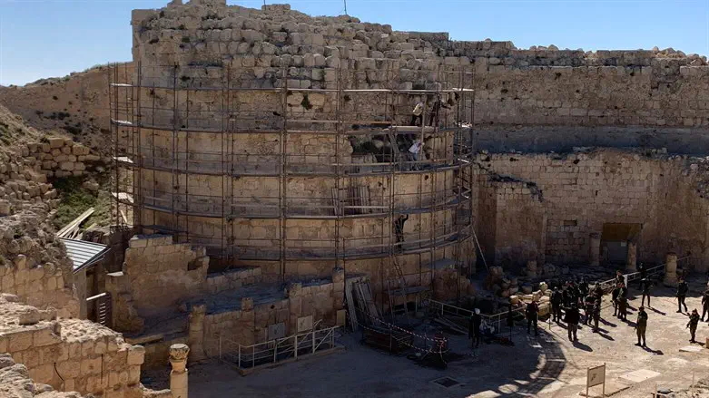 חיים חדשים בהרודיון