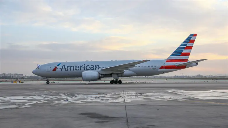 Самолет компании American Airlines. Иллюстрация