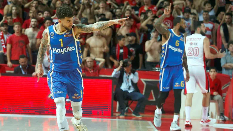 ווילבקין חוגג הערב נקמה בדרבי