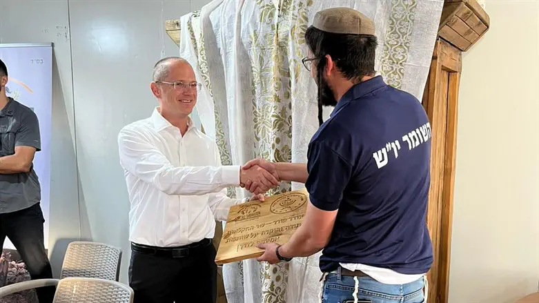 עודד פורר עם השומר יו"ש