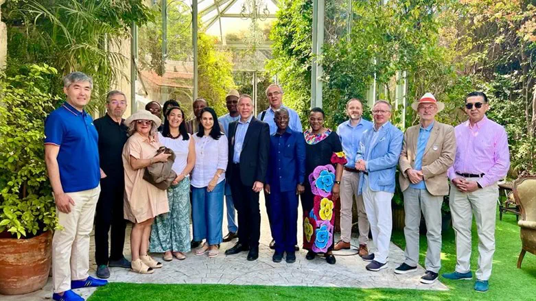 Erdan leads delegation of UN Ambassadors to Israel