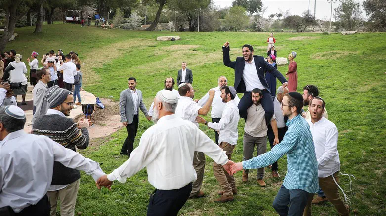 שמחה מדויקת ובלתי נשכחת. חתונת קורונה