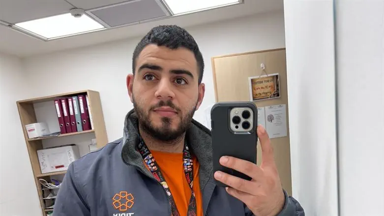 Ameen Ghaben at his work