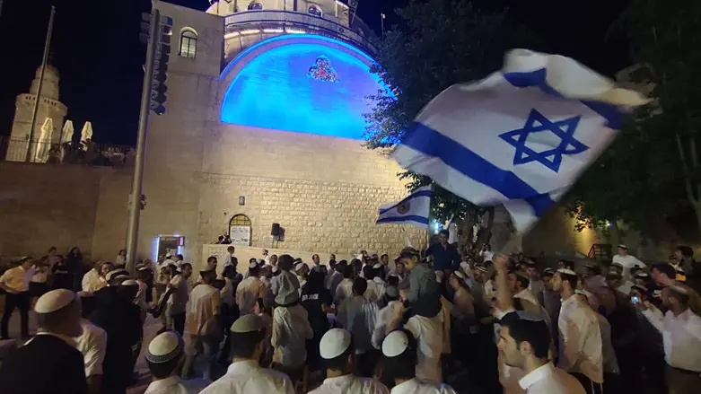 Dancing at the Hurva