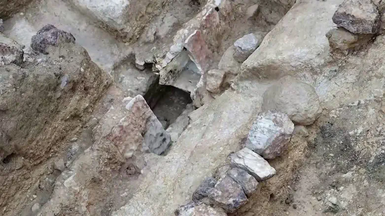 אמת המים שנחשפה