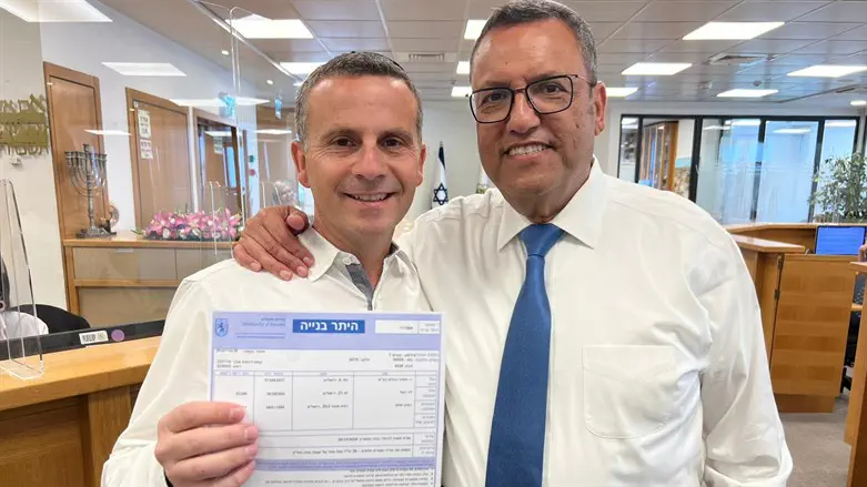 משה ליאון ואודי רגונס