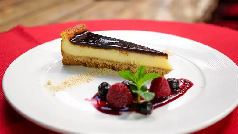 עוגת גבינה ושוקלד