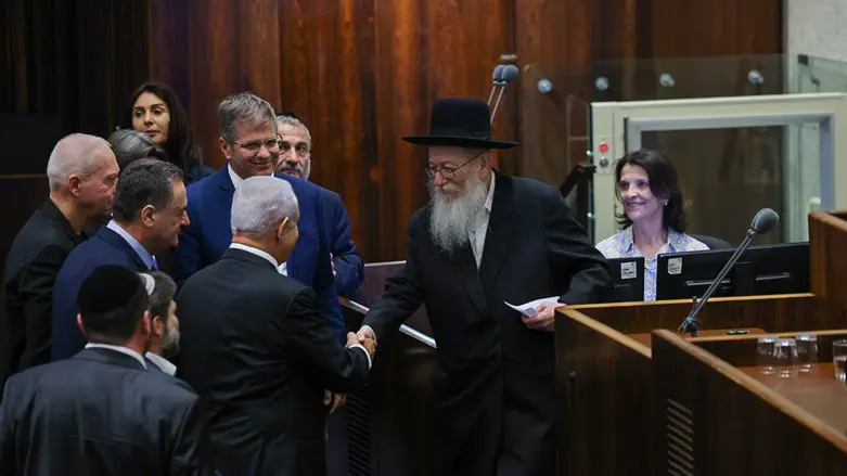 ליצמן לאחר נאומו האחרון במליאה