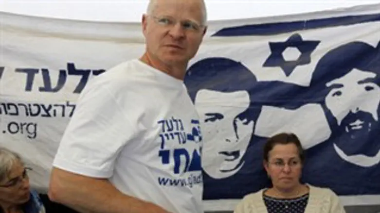 מחאה בצל הדיווחים ממצרים. שליט