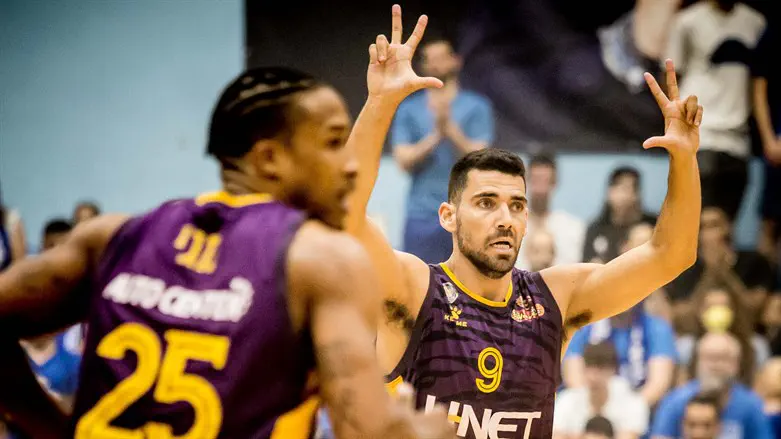 חולון. 40 דקות מצלחת אליפות