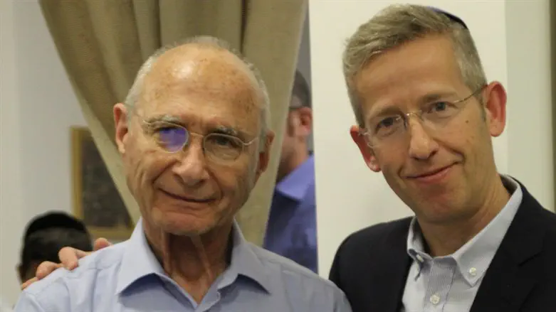 עו"ד יוסי פוקס ועוזי לנדאו