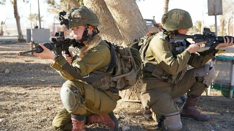 ארכיון: לוחמות בצ"ל