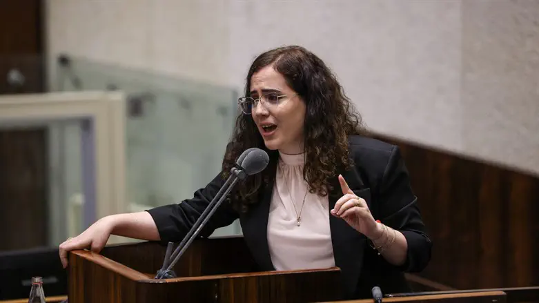 ח"כ נעמה לזימי. יזמה את החוק, יצאה בהצבעה עליו