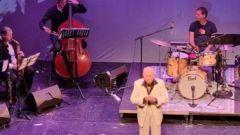 90 לאלברט כהן