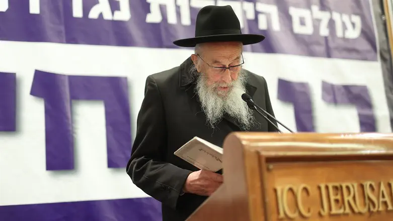הרב צבי טאו