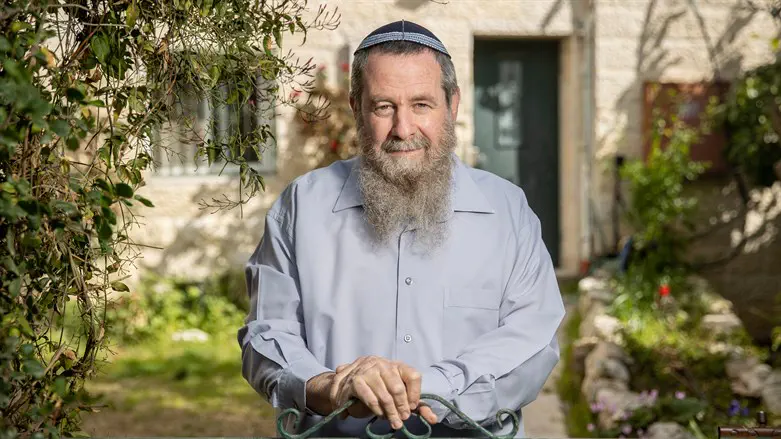 אבי מעוז