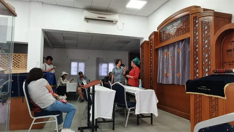 מפגש העיתונאים בבית הנסת דוסא בלוד