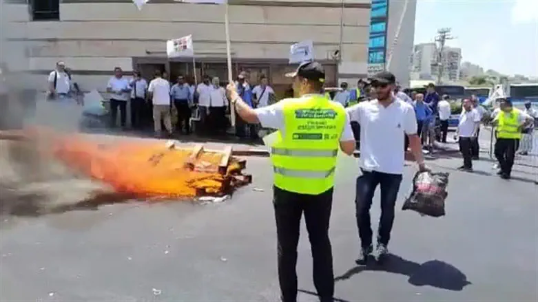 הפגנת נהגים באשדוד
