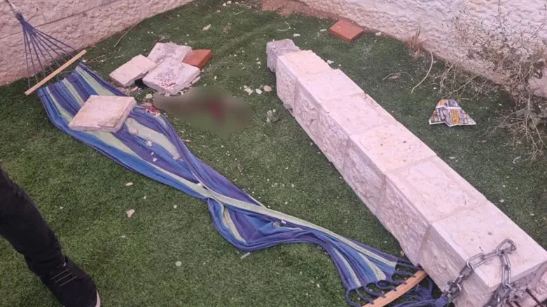 pillar which struck the boy in Beit Shemesh