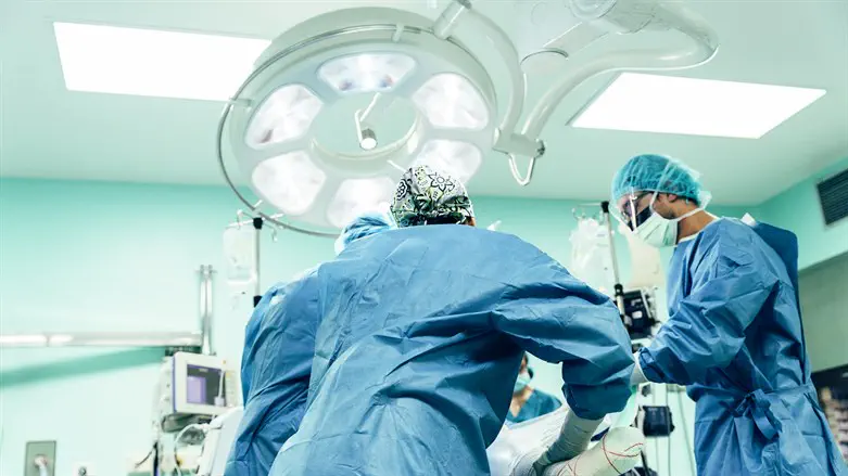 חדר ניתוח, אילוסטרציה