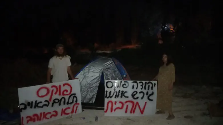 אוהל המחאה מול בית האלוף