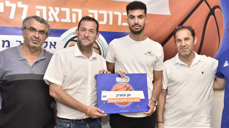 שחקן ראשון הוחתם בקבוצת אליצור שומרון