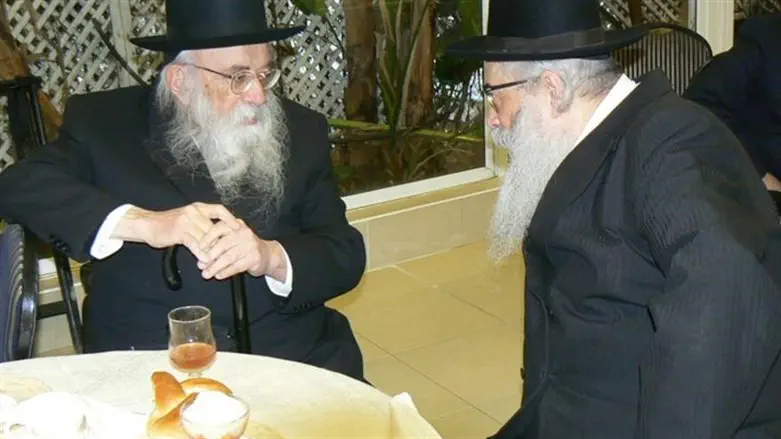 המנוח עם אביו