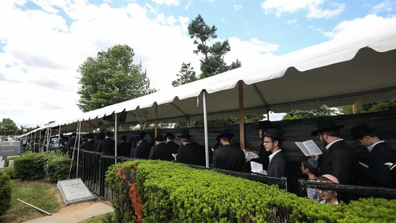 העלייה ל'אוהל' של הרבי מליובאוויטש