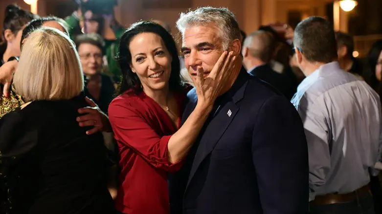 יאיר וליהיא לפיד
