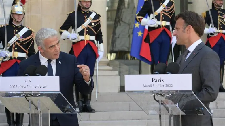 Эммануэль Макрон и Яир Лапид