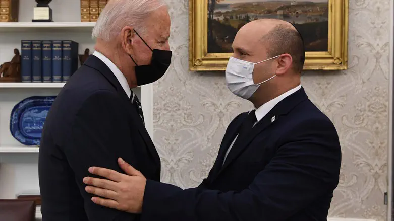 אין לי מושג מי זה, אבל ישנתי מה זה טוב. ביידן ובנט