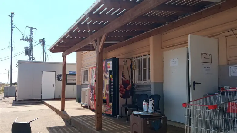 טרקלין לוחמים. ארכיון