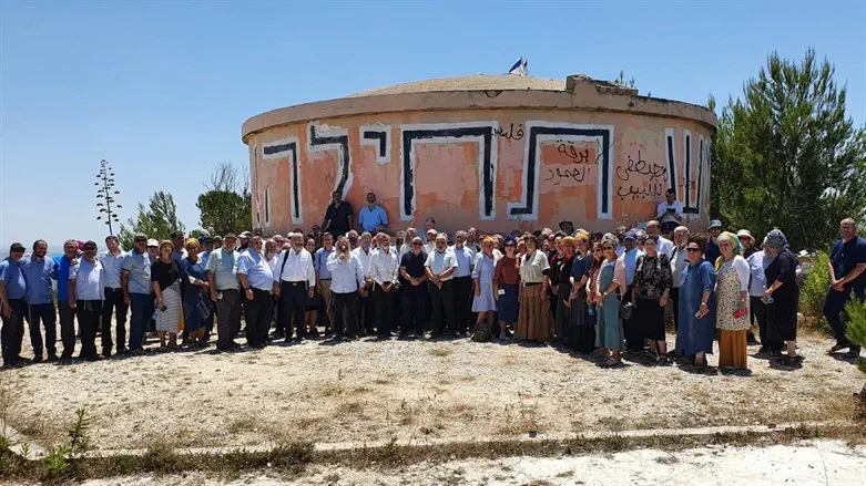 מנהלים ומנהלות מרשת צביה בחומש