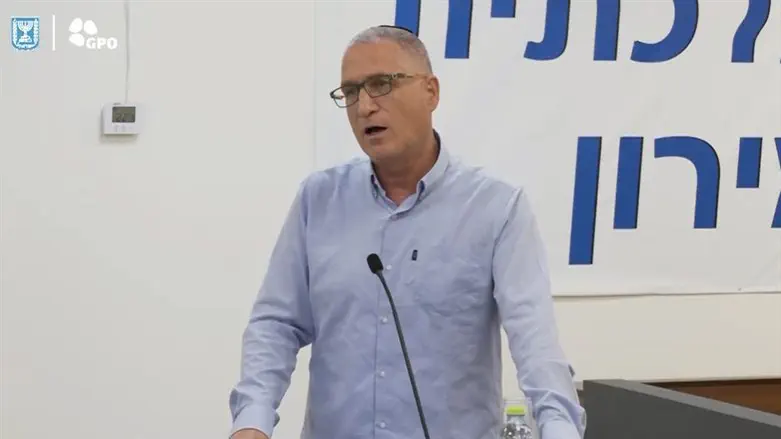 צביקי טסלר