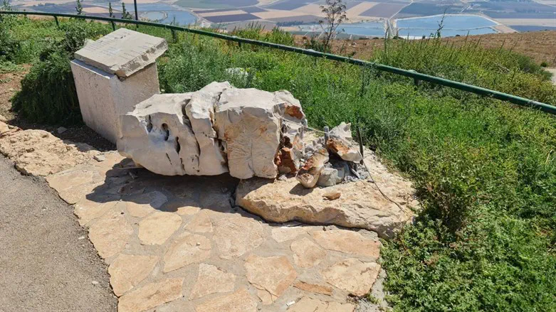 ההרס במצפה שמיר לזכר דובי וערן שמיר