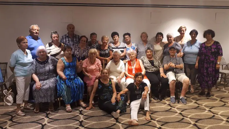 ניצולי השואה במלון