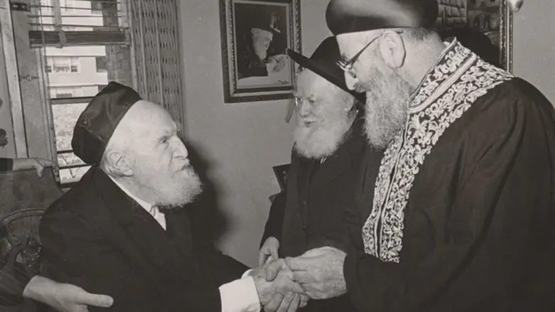 Rabbis Feinstein, Shapira, Eliayu