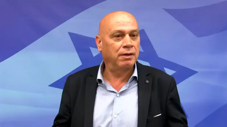 השר עיסאווי פריג'