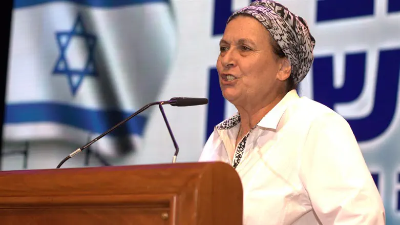 דניאלה וייס