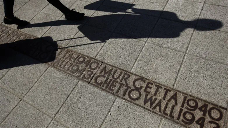 Warsaw Ghetto Memorial, archive