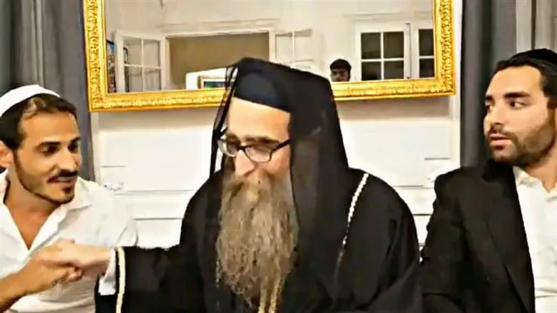 הרב פינטו בפריז