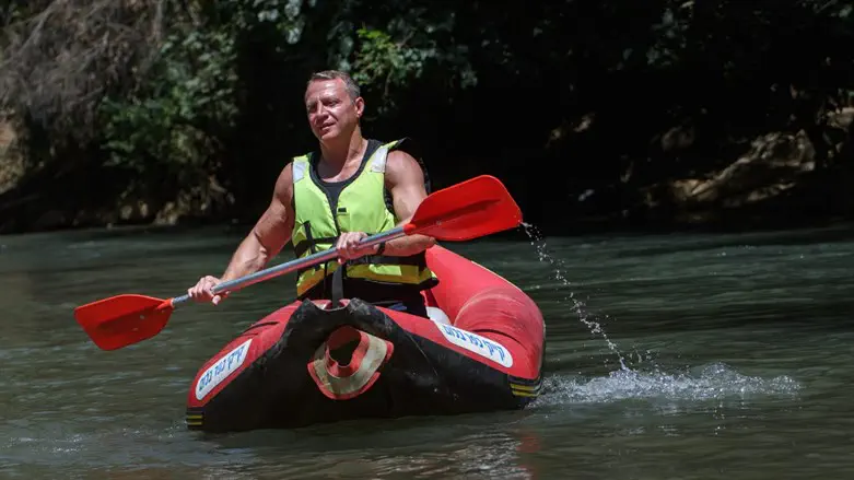 השר רזבוזוב בקייקים