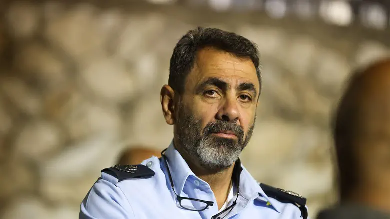 ניצב שמעון לביא